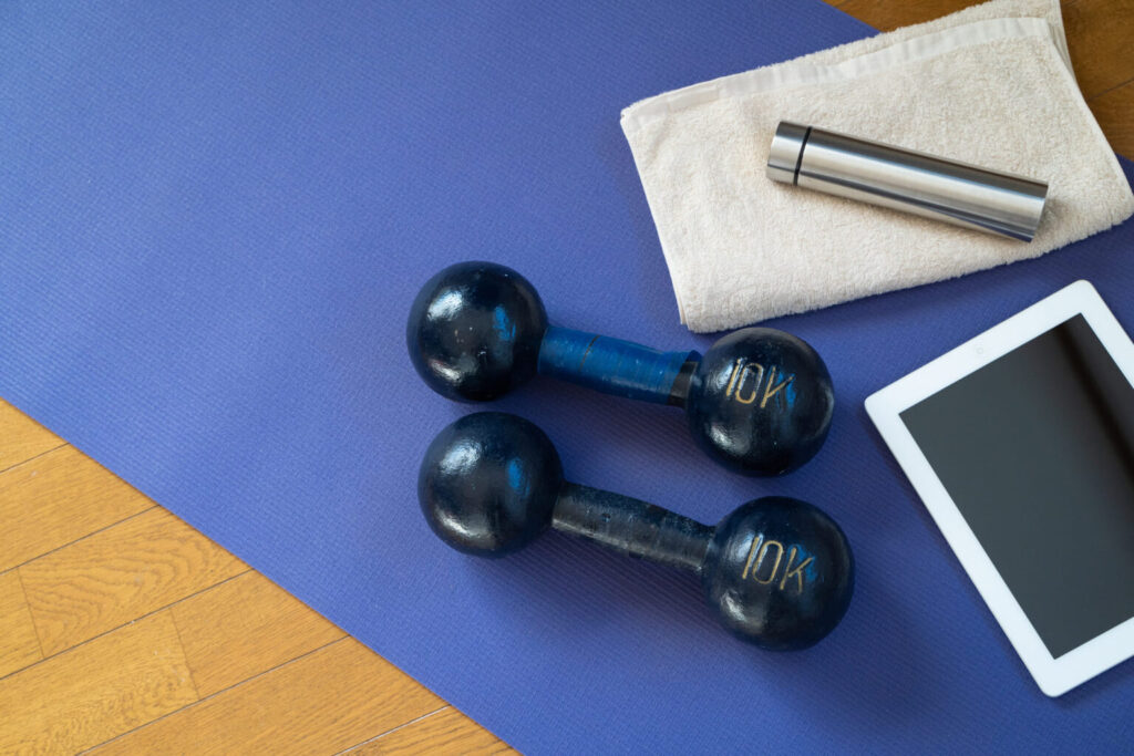 なぜ「疲労回復」を謳える? 薬機法とリカバリーウェアの最新動向|ヘルスケアWebコラム